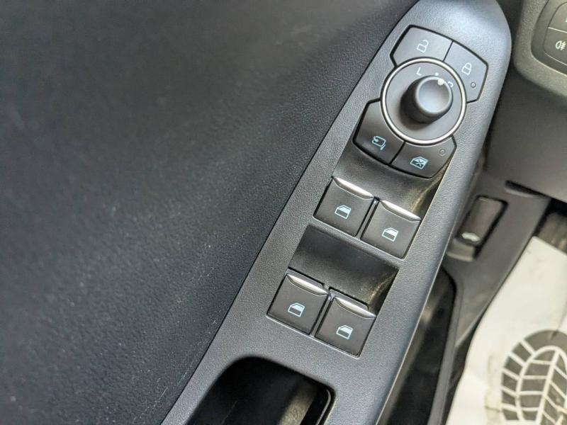 Photo 15 de l’annonce de FORD Puma d’occasion à vendre à MARSEILLE