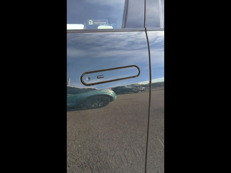 Photo 11 de l’annonce de TOYOTA C-HR d’occasion à vendre à ARLES