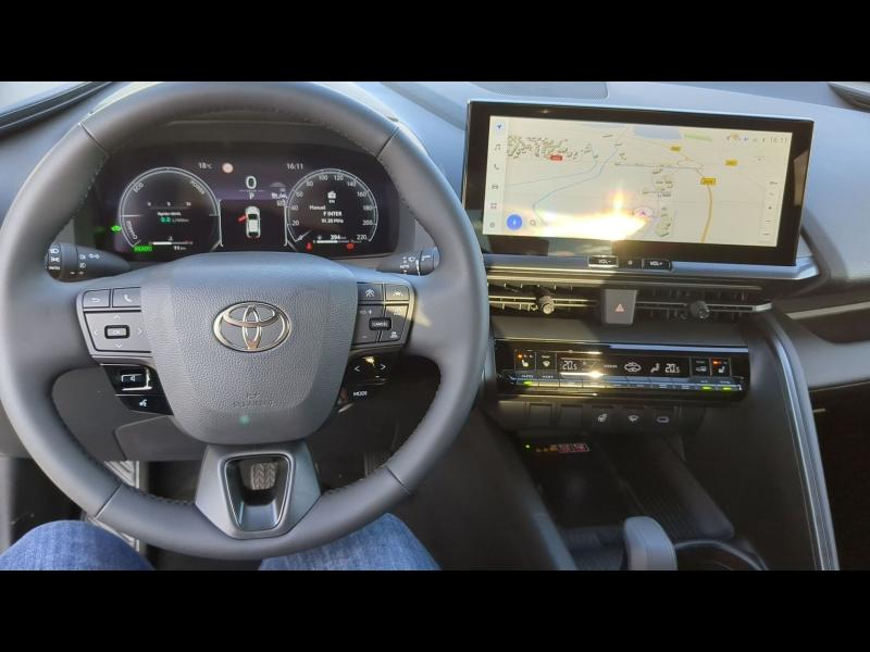 Photo 19 de l’annonce de TOYOTA C-HR d’occasion à vendre à ARLES