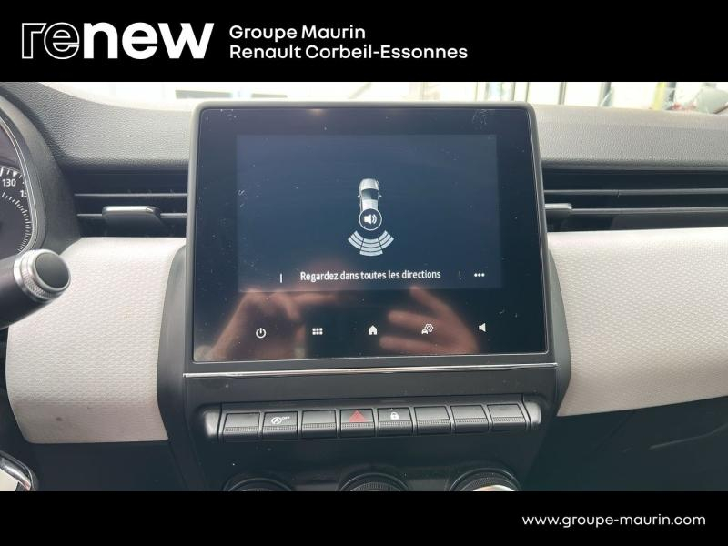 Photo 18 de l’annonce de RENAULT Clio d’occasion à vendre à CORBEIL-ESSONNES