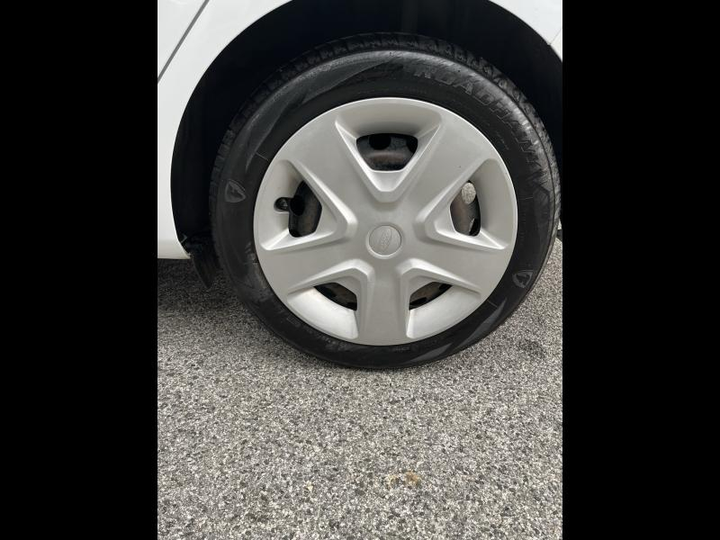 Photo 12 de l’annonce de FORD Fiesta d’occasion à vendre à BRIGNOLES