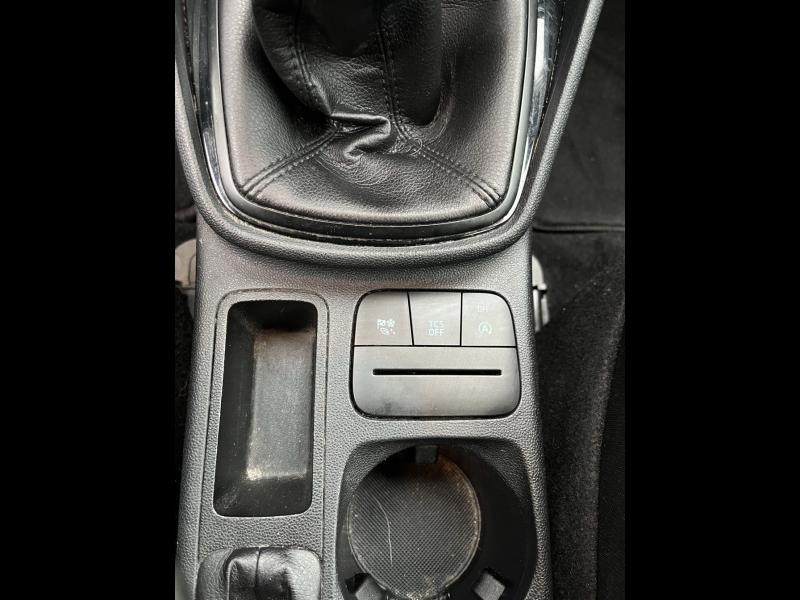 Photo 13 de l’annonce de FORD Fiesta d’occasion à vendre à BRIGNOLES