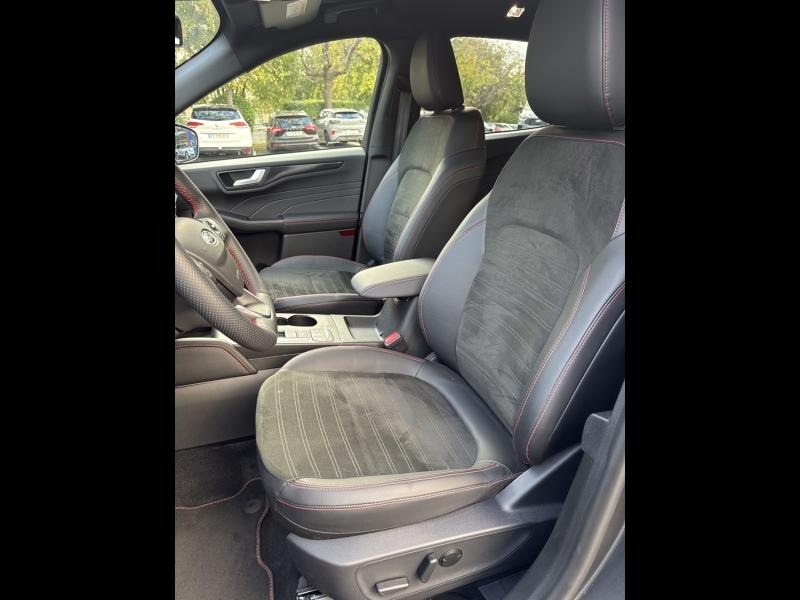 Photo 8 de l’annonce de FORD Kuga d’occasion à vendre à TOULON