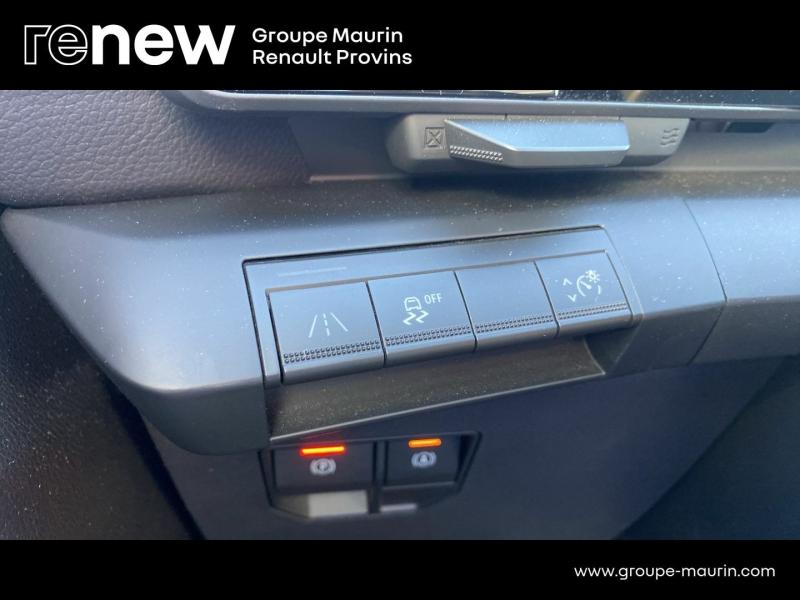 Photo 19 de l’annonce de RENAULT Megane d’occasion à vendre à PROVINS