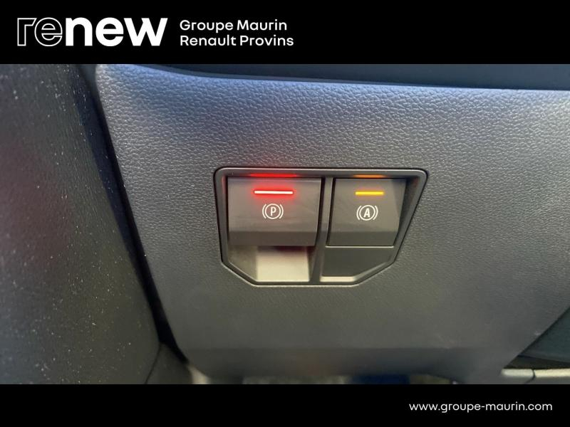 Photo 20 de l’annonce de RENAULT Megane d’occasion à vendre à PROVINS