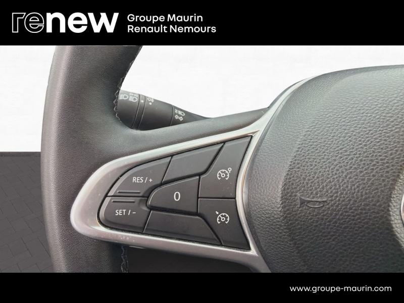 Photo 19 de l’annonce de RENAULT Clio d’occasion à vendre à SAINT PIERRE LES NEMOURS