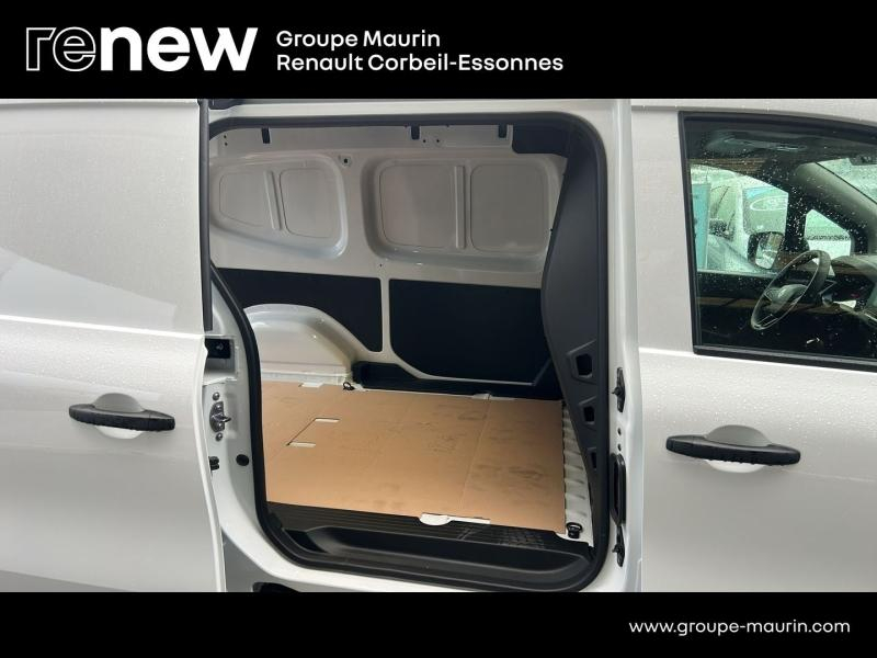 Photo 12 de l’annonce de RENAULT Kangoo Van d’occasion à vendre à CORBEIL-ESSONNES