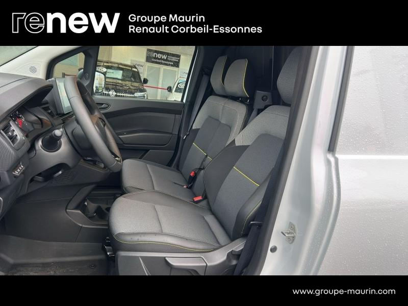 Photo 14 de l’annonce de RENAULT Kangoo Van d’occasion à vendre à CORBEIL-ESSONNES