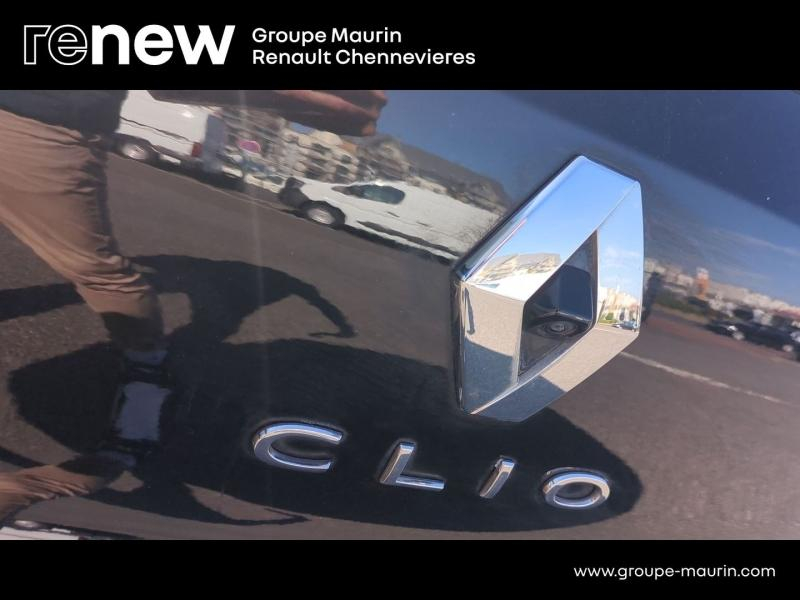 Photo 20 de l’annonce de RENAULT Clio d’occasion à vendre à CHAMPIGNY-SUR-MARNE