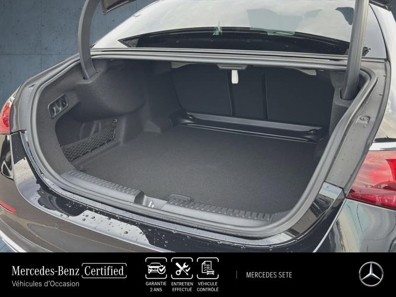 Photo 17 de l’annonce de MERCEDES-BENZ Classe E d’occasion à vendre à SÈTE