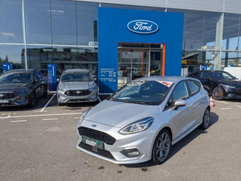 Photo 1 de l’annonce de FORD Fiesta d’occasion à vendre à FRÉJUS