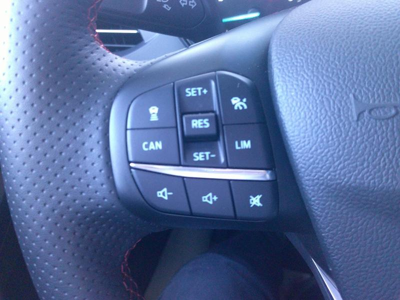 Photo 12 de l’annonce de FORD Focus d’occasion à vendre à PERPIGNAN