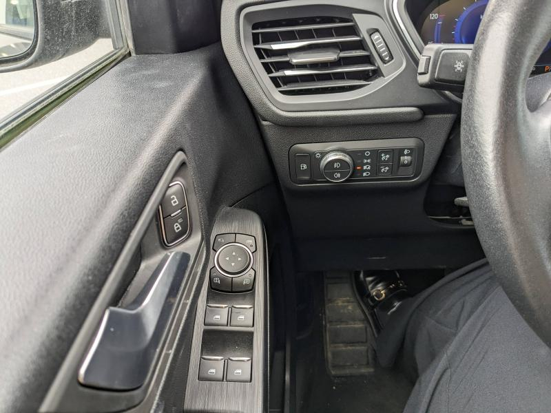 Photo 10 de l’annonce de FORD Kuga d’occasion à vendre à CARCASSONNE