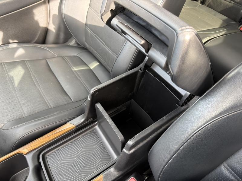 Photo 18 de l’annonce de HONDA CR-V d’occasion à vendre à VITROLLES