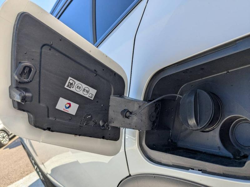 Photo 16 de l’annonce de PEUGEOT 2008 d’occasion à vendre à AUBAGNE