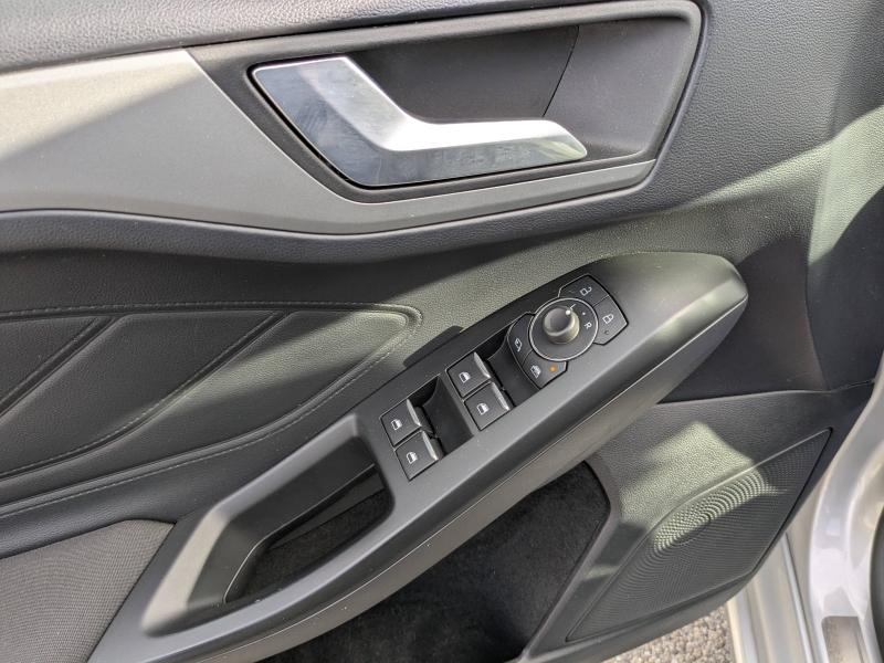 Photo 9 de l’annonce de FORD Focus d’occasion à vendre à LA VALETTE