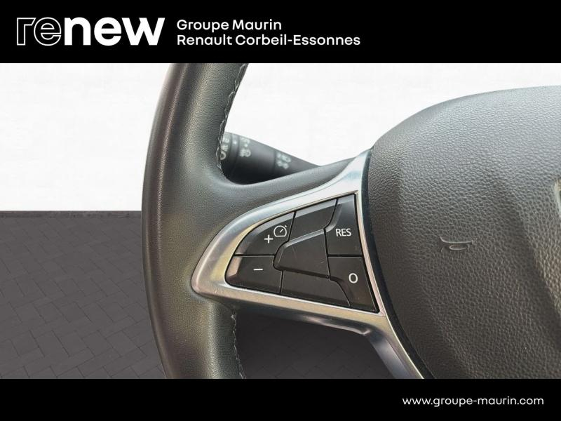 Photo 16 de l’annonce de DACIA Duster d’occasion à vendre à CORBEIL-ESSONNES