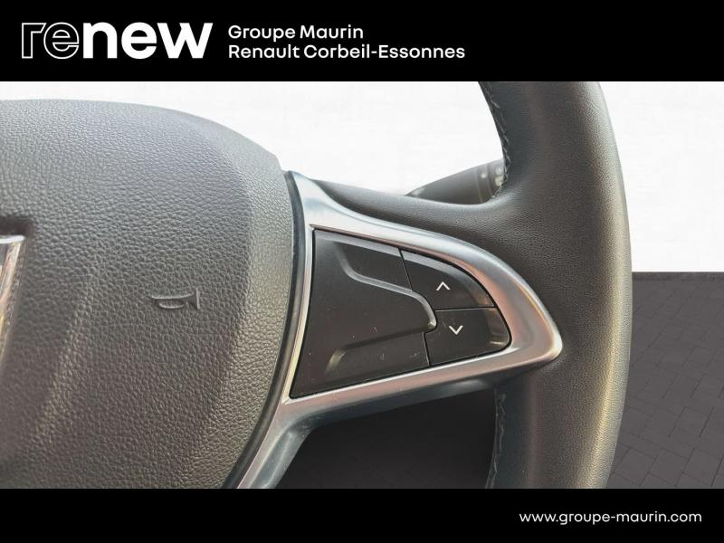 Photo 17 de l’annonce de DACIA Duster d’occasion à vendre à CORBEIL-ESSONNES