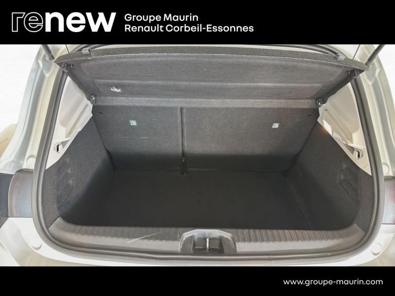 Photo 14 de l’annonce de RENAULT Clio d’occasion à vendre à CORBEIL-ESSONNES