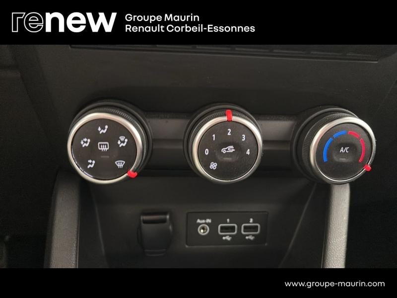 Photo 20 de l’annonce de RENAULT Clio d’occasion à vendre à CORBEIL-ESSONNES