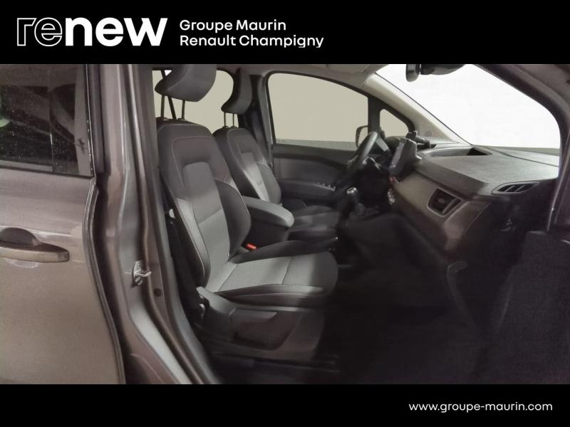 Photo 10 de l’annonce de RENAULT Kangoo d’occasion à vendre à CHAMPIGNY-SUR-MARNE