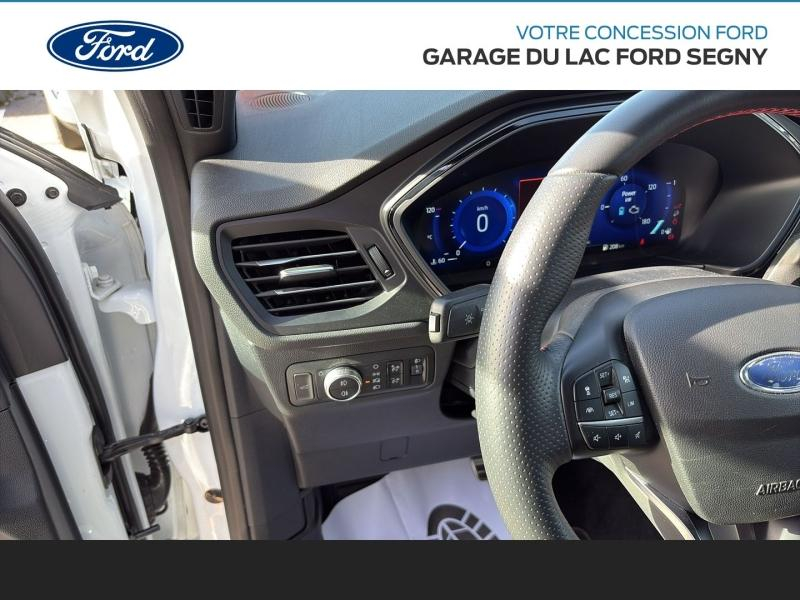 Photo 14 de l’annonce de FORD Kuga d’occasion à vendre à PAYS DE GEX