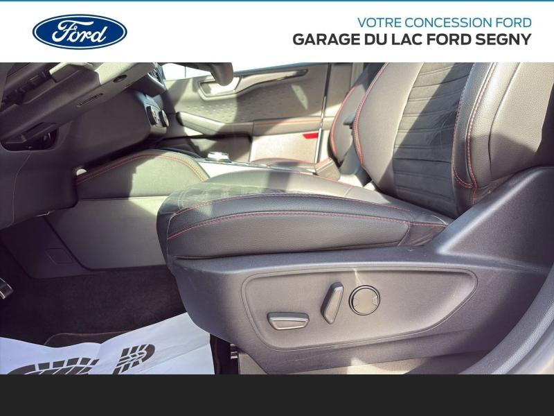 Photo 17 de l’annonce de FORD Kuga d’occasion à vendre à PAYS DE GEX