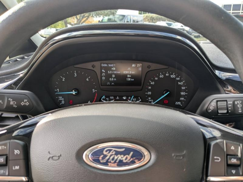 Photo 14 de l’annonce de FORD Fiesta d’occasion à vendre à NÎMES