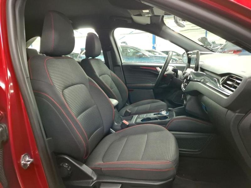 Photo 6 de l’annonce de FORD Kuga d’occasion à vendre à CARPENTRAS