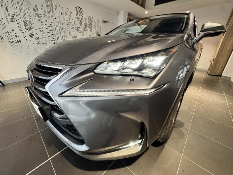 Photo 7 de l’annonce de LEXUS NX d’occasion à vendre à MONTFAVET