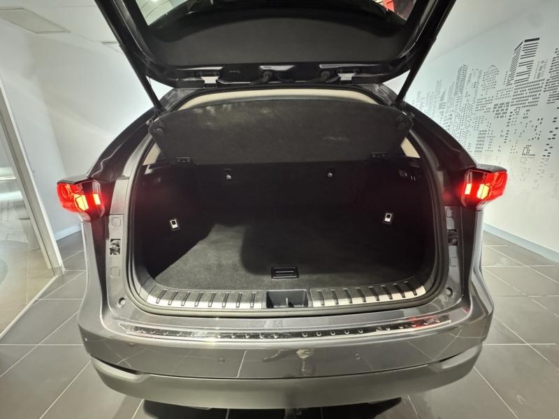 Photo 10 de l’annonce de LEXUS NX d’occasion à vendre à MONTFAVET