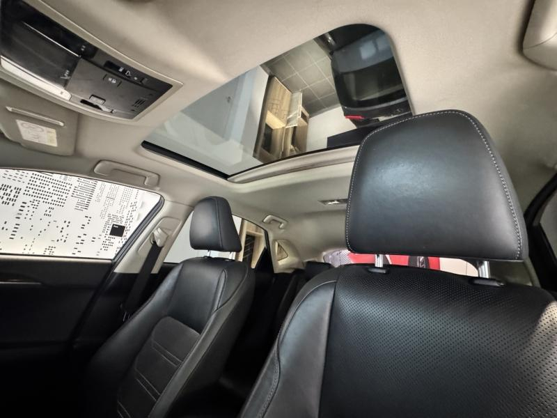 Photo 18 de l’annonce de LEXUS NX d’occasion à vendre à MONTFAVET