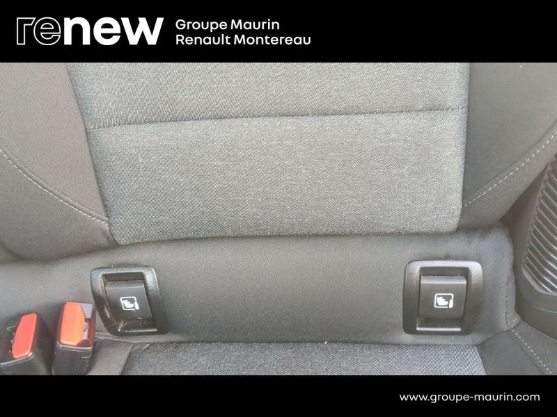 Photo 19 de l’annonce de RENAULT Clio d’occasion à vendre à VARENNES SUR SEINE