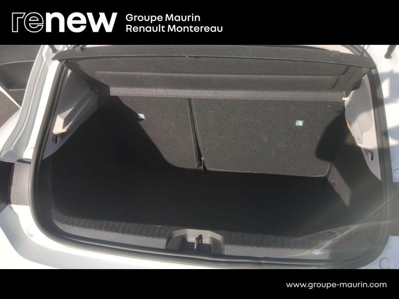 Photo 13 de l’annonce de RENAULT Clio d’occasion à vendre à VARENNES SUR SEINE