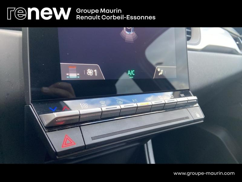 Photo 18 de l’annonce de RENAULT Captur d’occasion à vendre à CORBEIL-ESSONNES