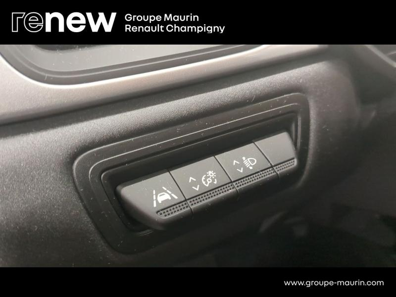 Photo 19 de l’annonce de RENAULT Captur d’occasion à vendre à CHAMPIGNY-SUR-MARNE