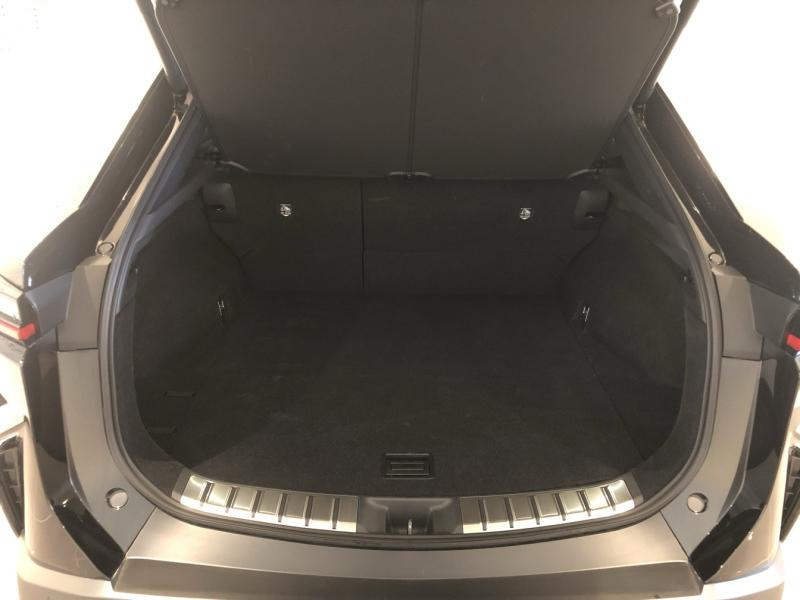 Photo 7 de l’annonce de LEXUS RZ d’occasion à vendre à LATTES