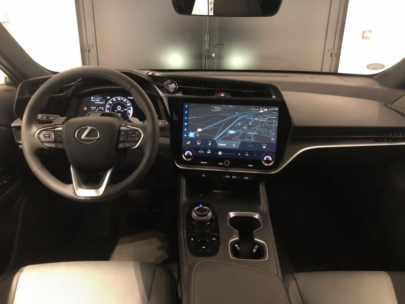 Photo 13 de l’annonce de LEXUS RZ d’occasion à vendre à LATTES