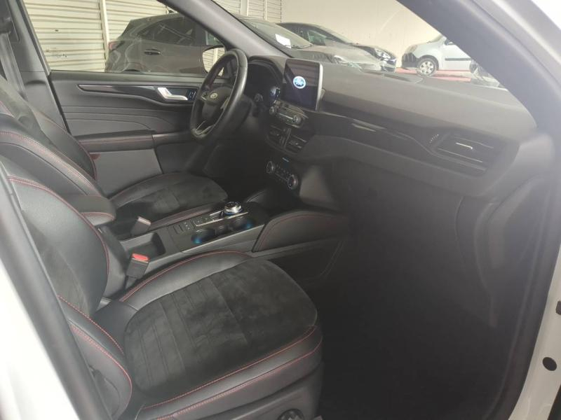 Photo 5 de l’annonce de FORD Kuga d’occasion à vendre à CARPENTRAS