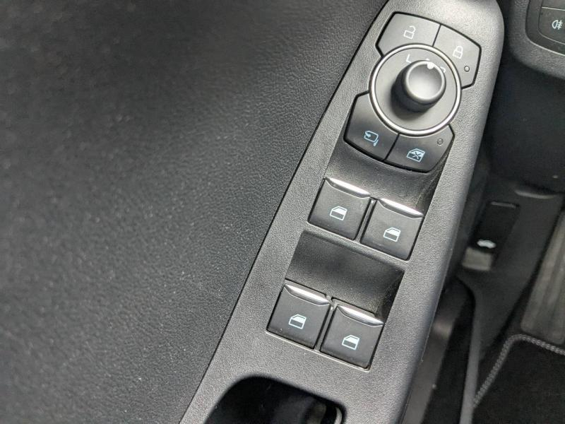 Photo 12 de l’annonce de FORD Puma d’occasion à vendre à MARSEILLE