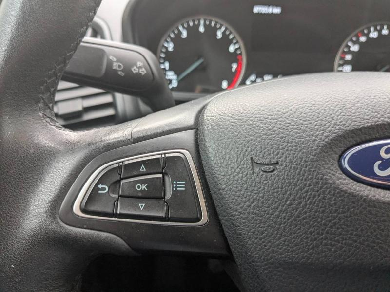 Photo 13 de l’annonce de FORD EcoSport d’occasion à vendre à AIX-EN-PROVENCE