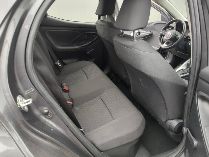 Photo 8 de l’annonce de TOYOTA Yaris d’occasion à vendre à AUBIÈRE