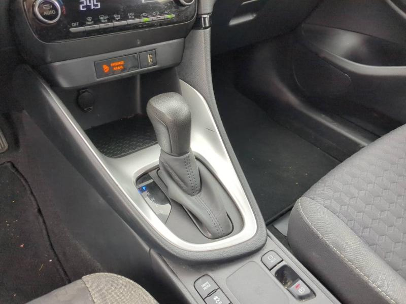 Photo 18 de l’annonce de TOYOTA Yaris d’occasion à vendre à AUBIÈRE