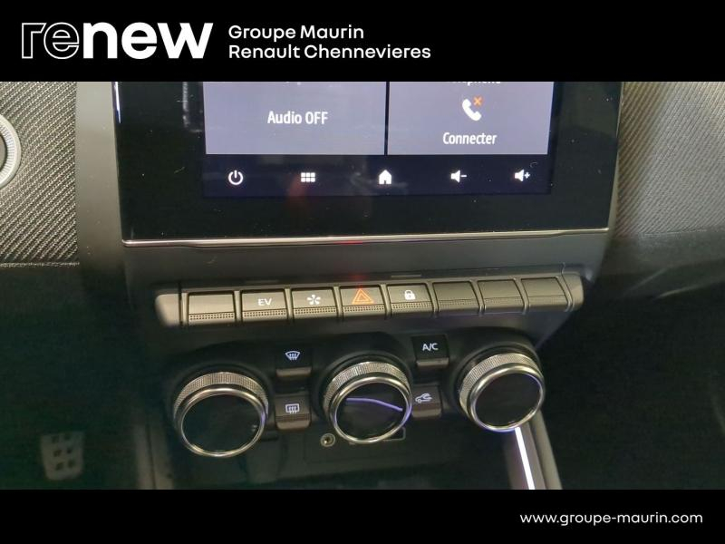 Photo 20 de l’annonce de RENAULT Clio d’occasion à vendre à CHENNEVIÈRES-SUR-MARNE