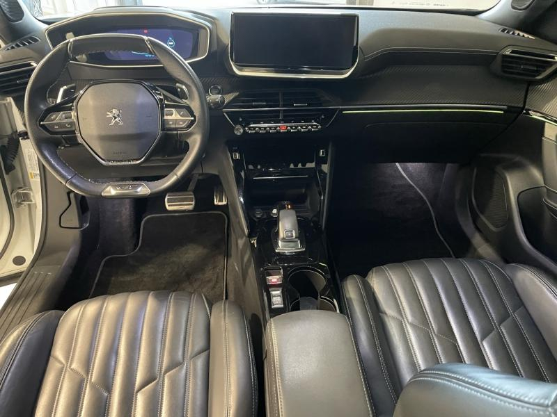 Photo 10 de l’annonce de PEUGEOT 2008 d’occasion à vendre à CHENNEVIÈRES-SUR-MARNE