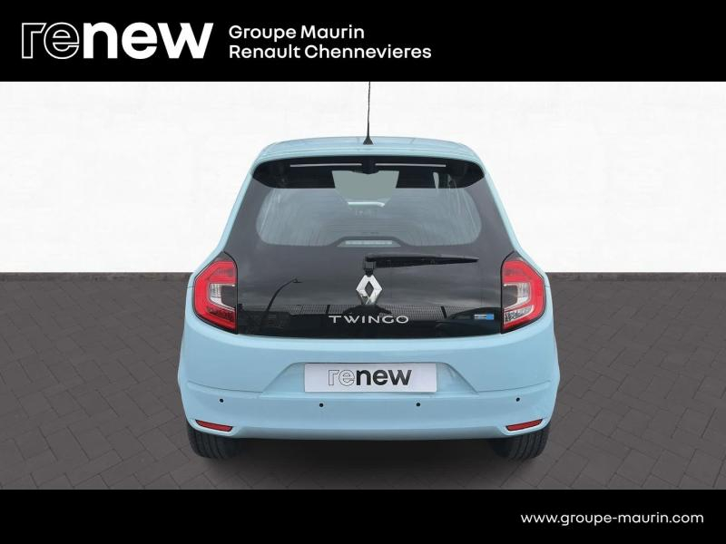 Photo 5 de l’annonce de RENAULT Twingo d’occasion à vendre à CHENNEVIÈRES-SUR-MARNE