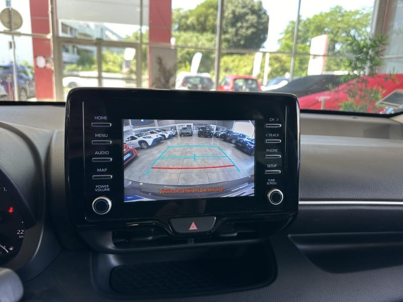 Photo 14 de l’annonce de TOYOTA Yaris d’occasion à vendre à SÈTE