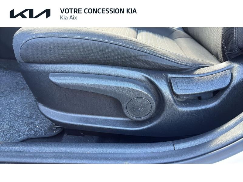 Photo 16 de l’annonce de KIA Stonic d’occasion à vendre à AIX-EN-PROVENCE