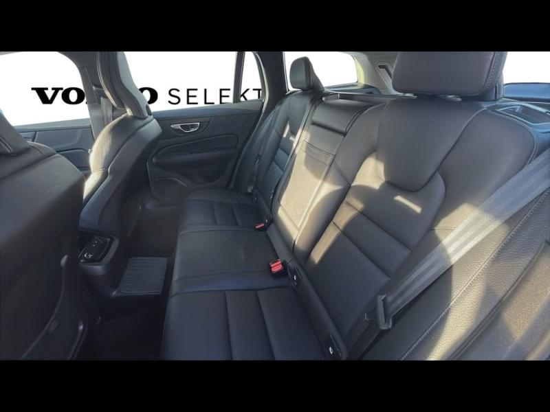 Photo 13 de l’annonce de VOLVO V60 d’occasion à vendre à TOULON