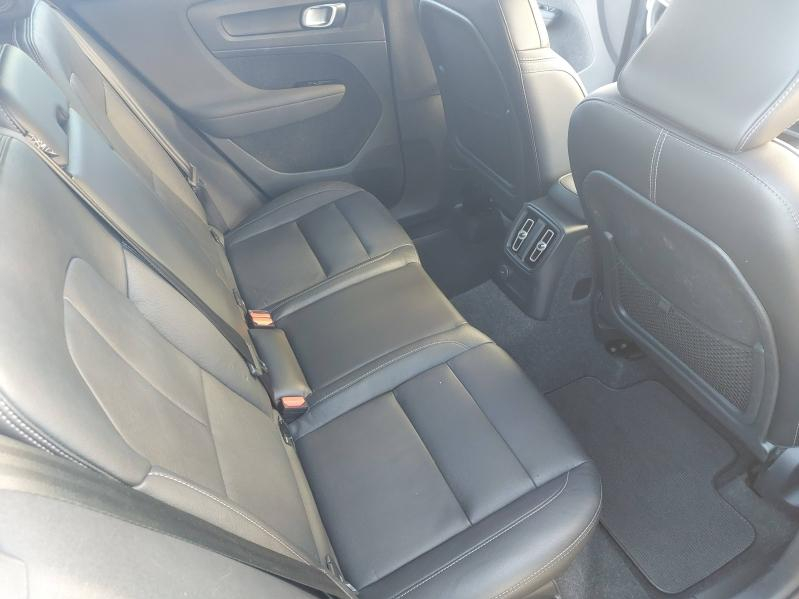 Photo 12 de l’annonce de VOLVO XC40 d’occasion à vendre à AVIGNON